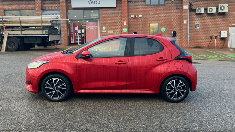 Toyota Yaris 1.5 Hybrid Design 5dr CVT Hybrid Hatchback